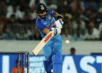 Kohli struggling against seam bowling but may continue to open the innings