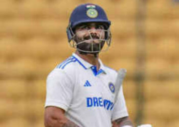 Kohli needs to adapt and change fast to survive in Test cricket