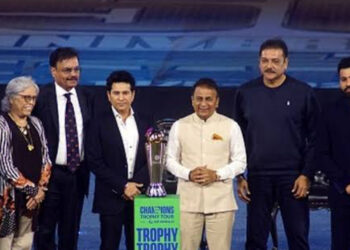 Rohit asking Shastri to occupy middle chair: Was it out of respect or to avoid sitting beside Gavaskar?