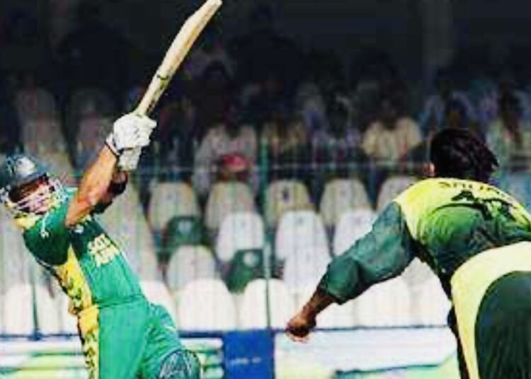 Shoaib Akhtar was a freak fast bowler, the most dangerous that I faced, says Gibbs