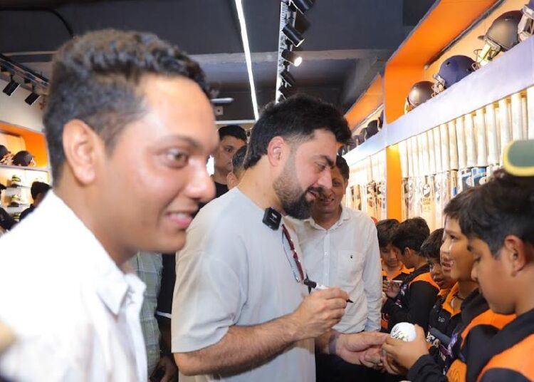 Lion-hearted Rashid Khan cut from a different cloth – always ready to help out anyone